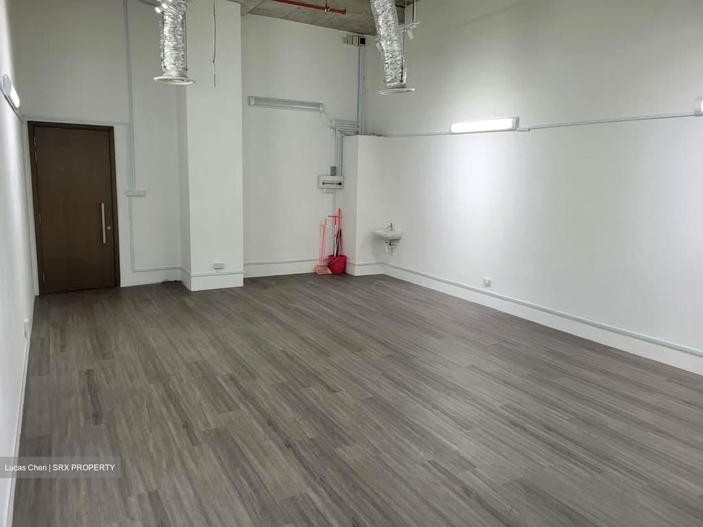 Parc Esta (D14), Office #627822931